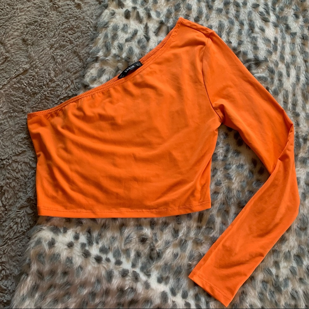 NWOT Shein crop top 🤍